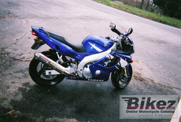 2005 Yamaha YZF 600 R photo